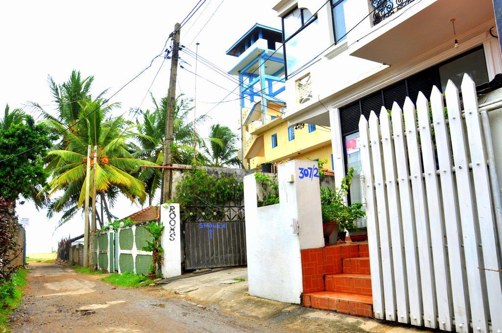 Blumarine Guest House Negombo Exterior foto