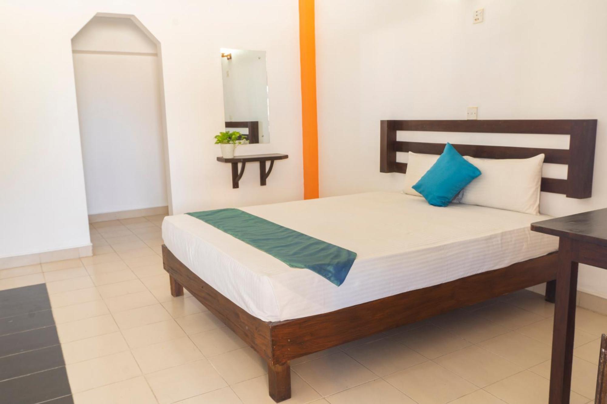 Blumarine Guest House Negombo Exterior foto